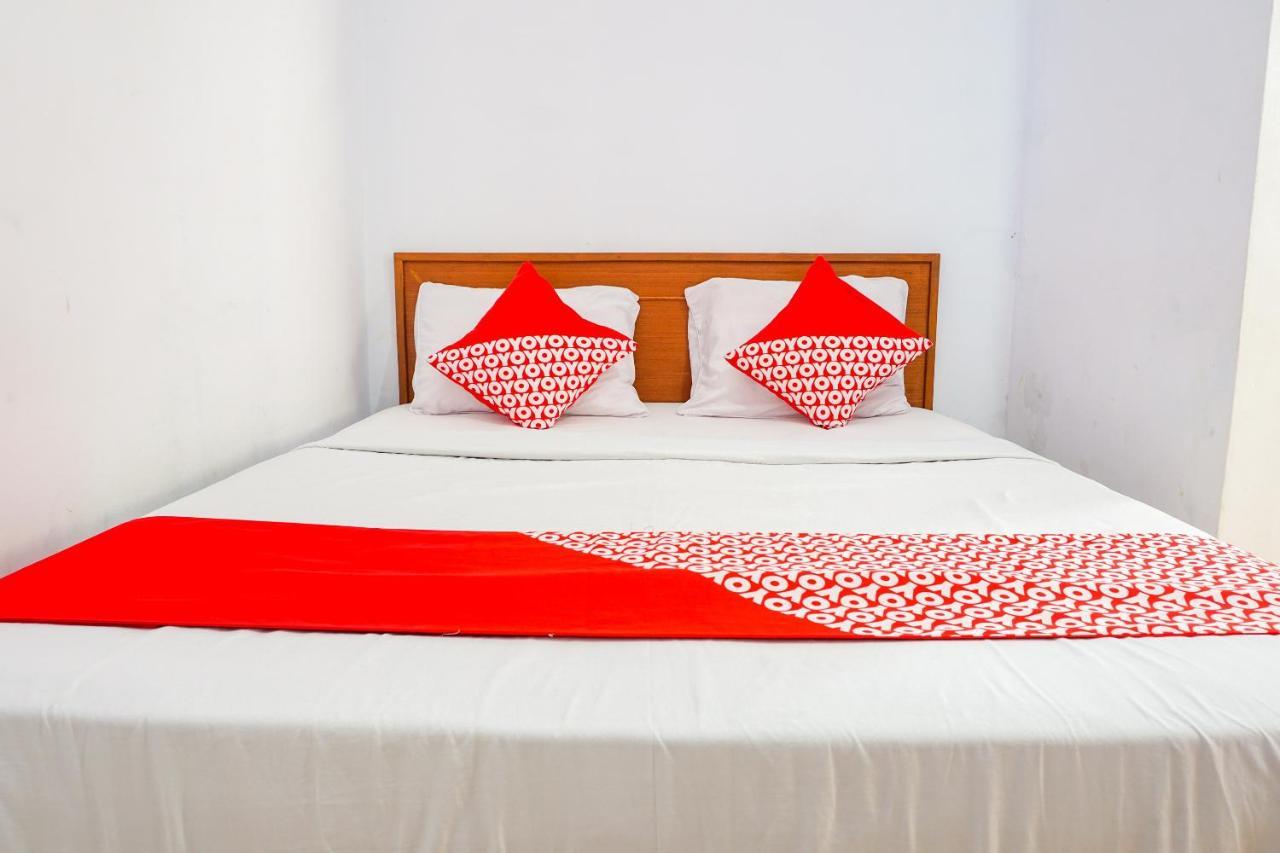 Oyo 569 Cigadung Guest House Syariah Бандунг Экстерьер фото