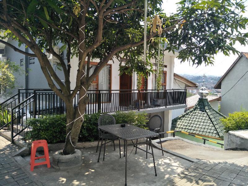 Oyo 569 Cigadung Guest House Syariah Бандунг Экстерьер фото
